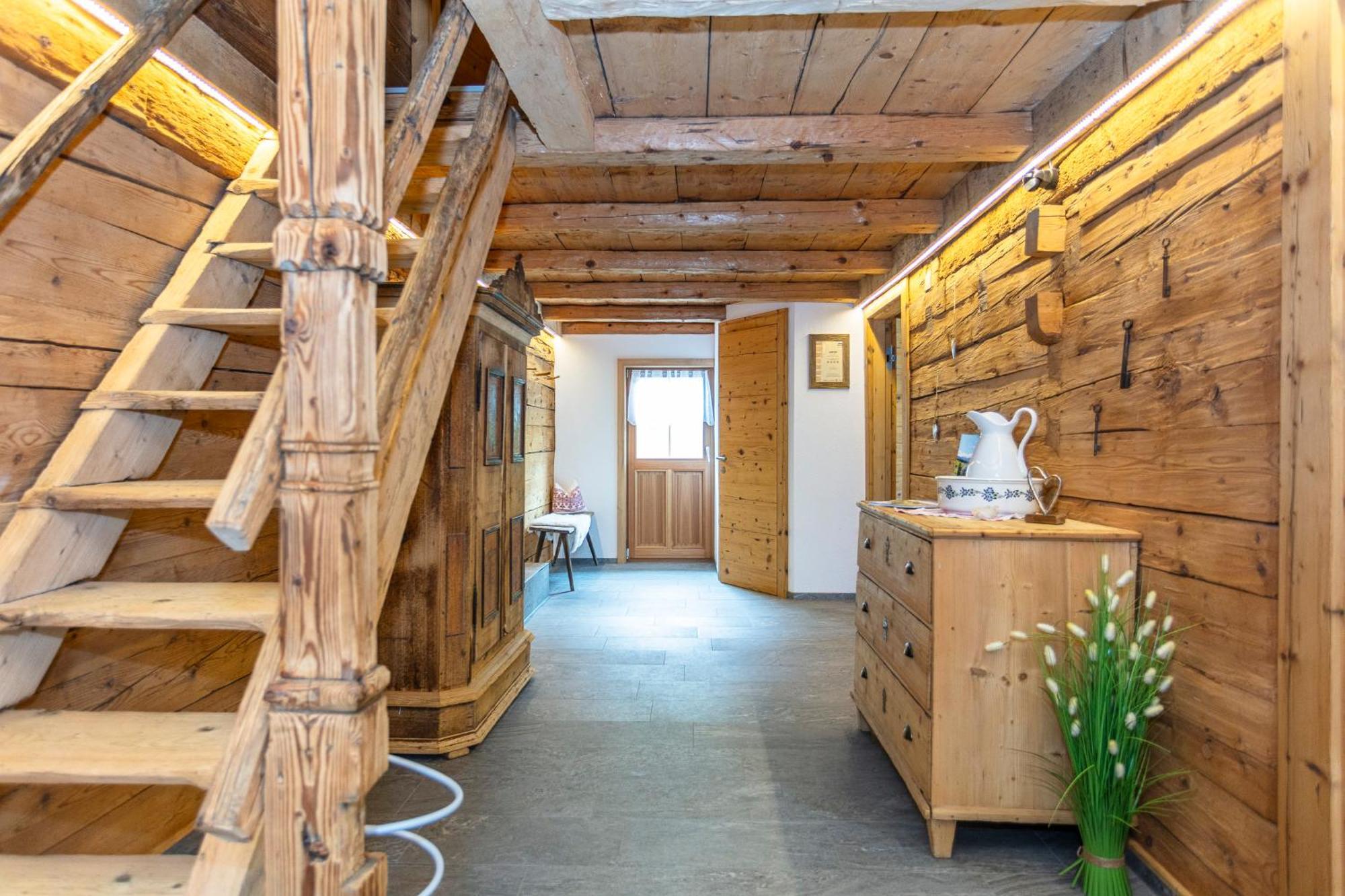 Langrieshof Apartment *